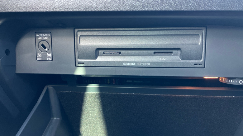 Skoda Octavia 2.0 TSI vRS 5dr DSG Petrol Hatchback